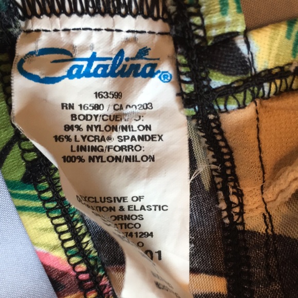 Lovely black and green bikini top by Catalina! - Picture 5 of 16